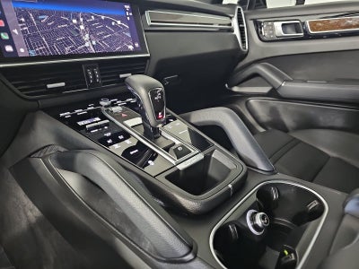 2023 Porsche Cayenne Base