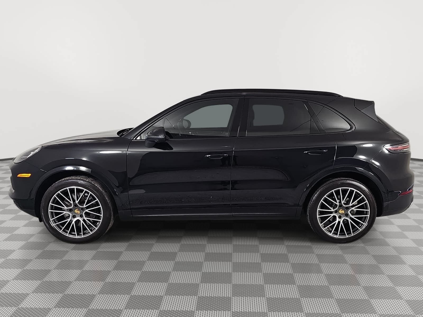 2023 Porsche Cayenne Base