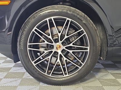 2024 Porsche Cayenne Base