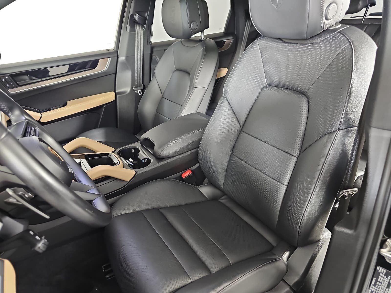 2024 Porsche Cayenne Base