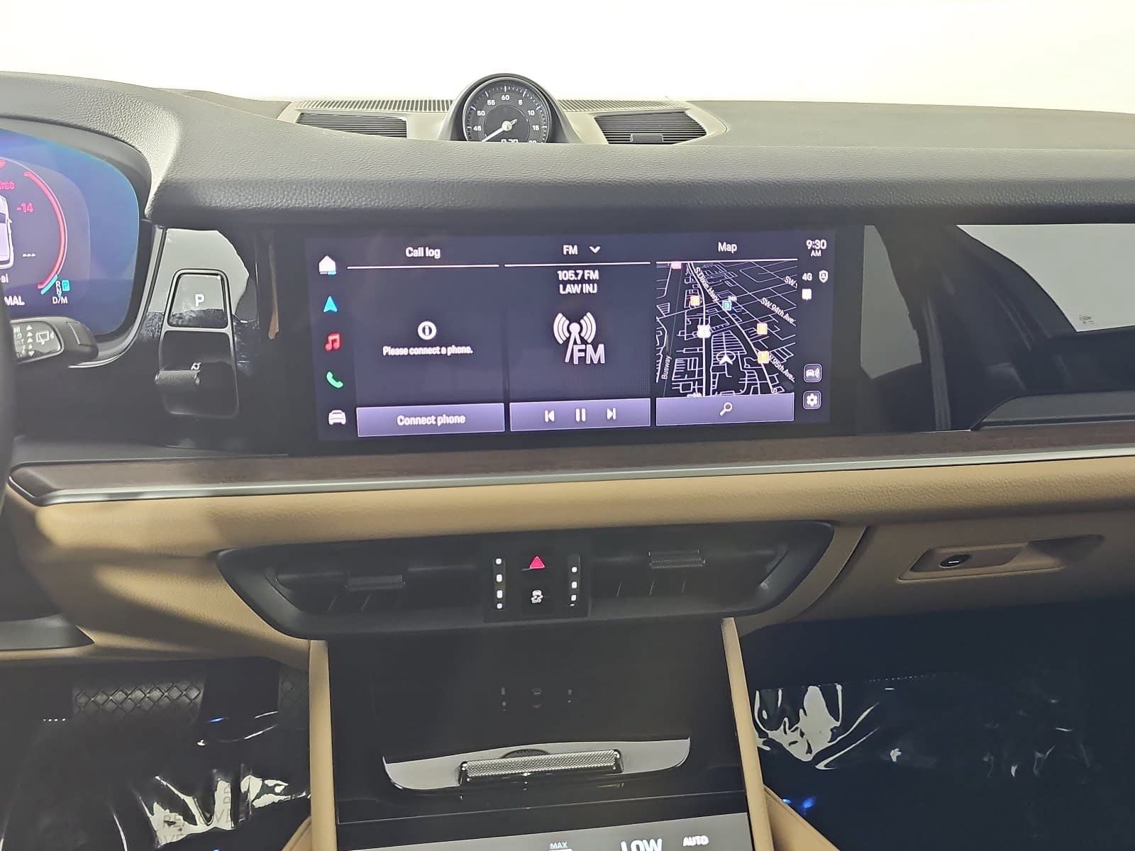 2024 Porsche Cayenne Base