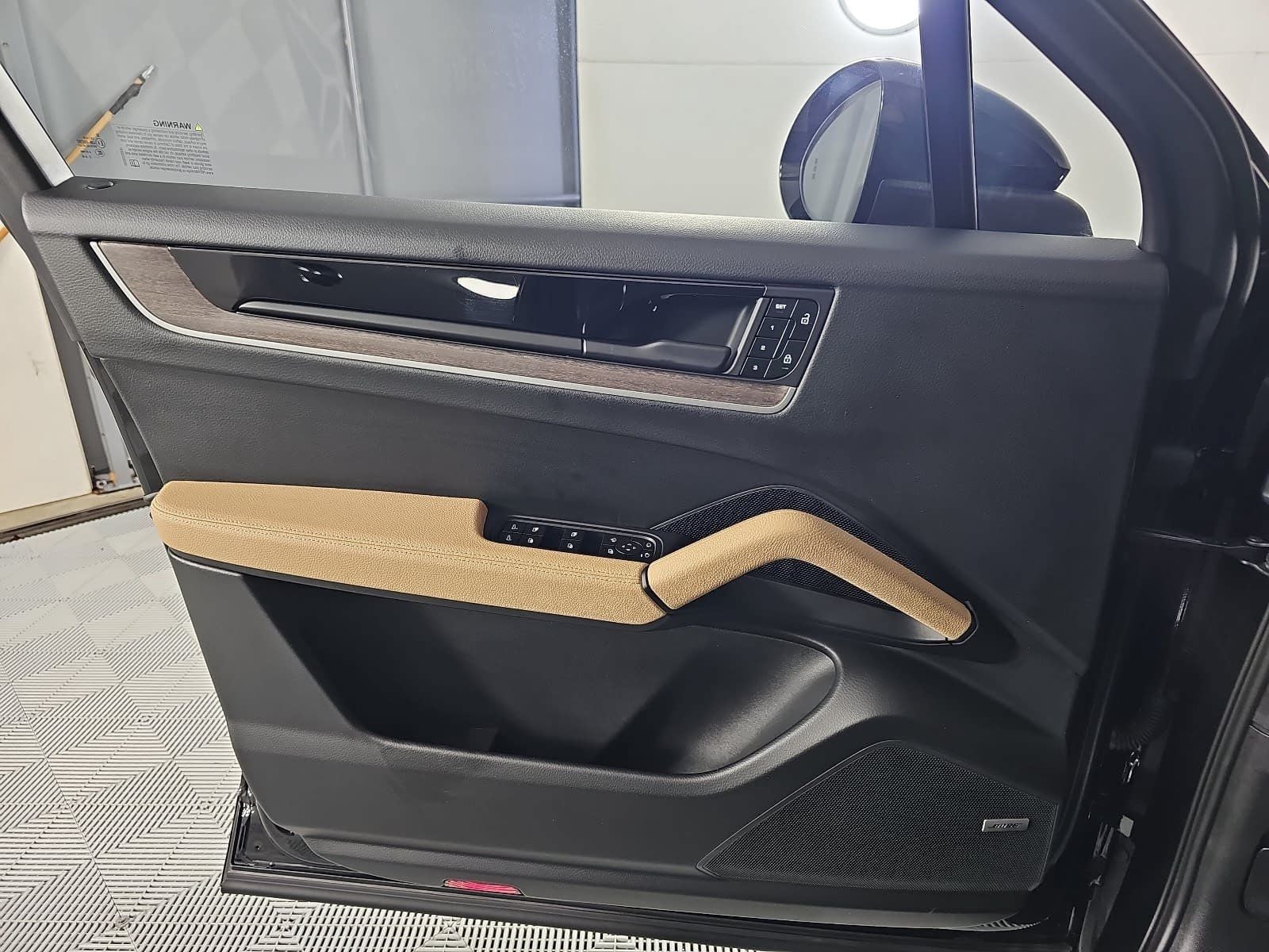 2024 Porsche Cayenne Base