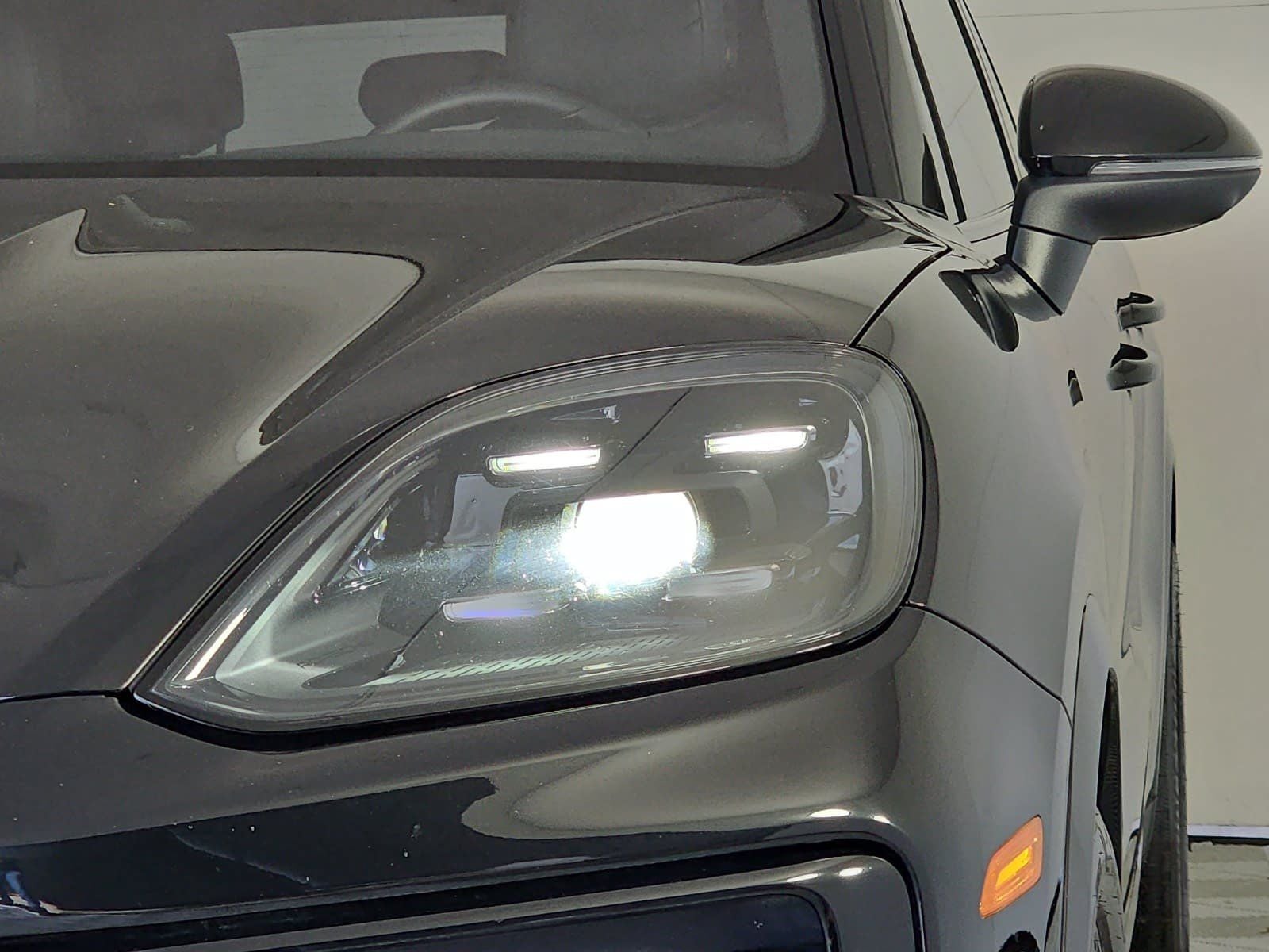 2024 Porsche Cayenne Base