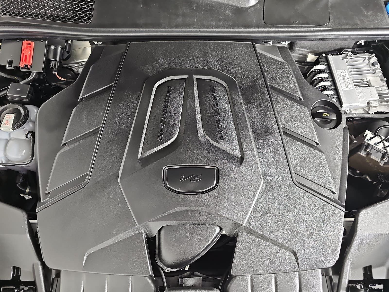 2024 Porsche Cayenne Base