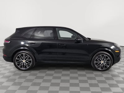 2024 Porsche Cayenne Base
