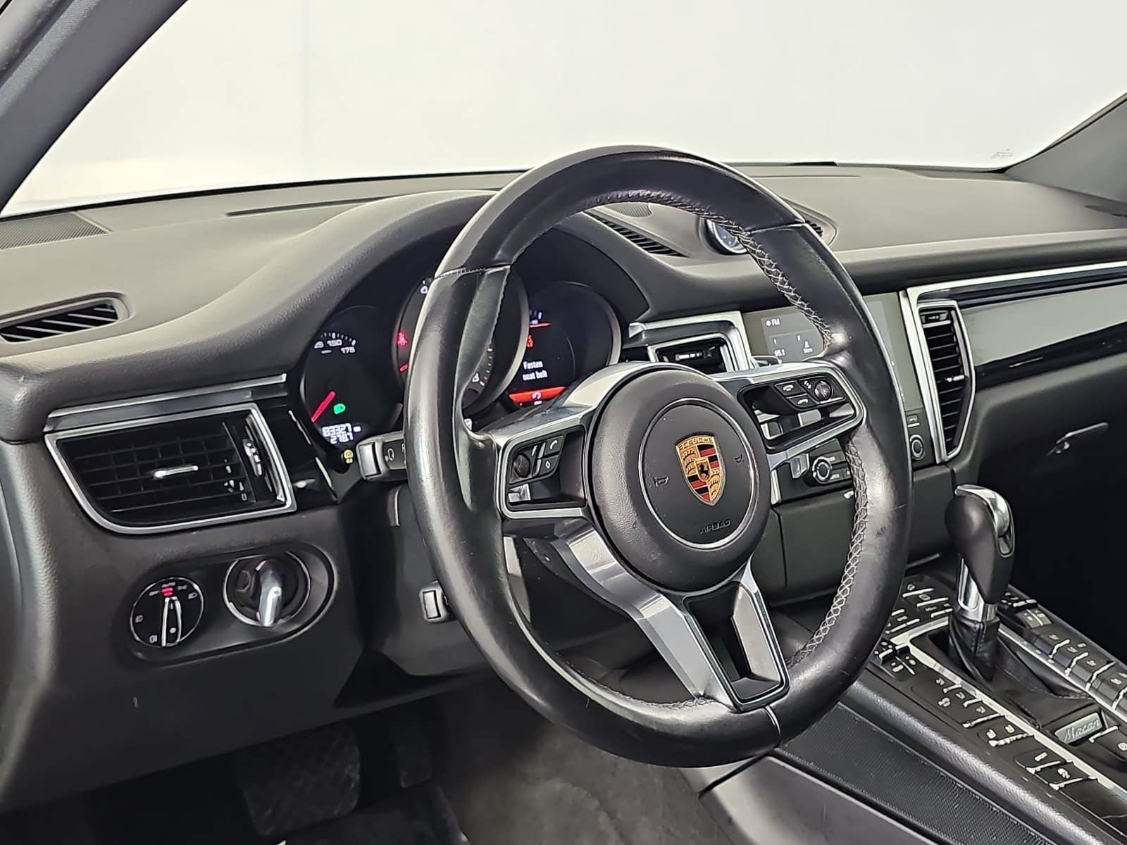 2018 Porsche Macan S