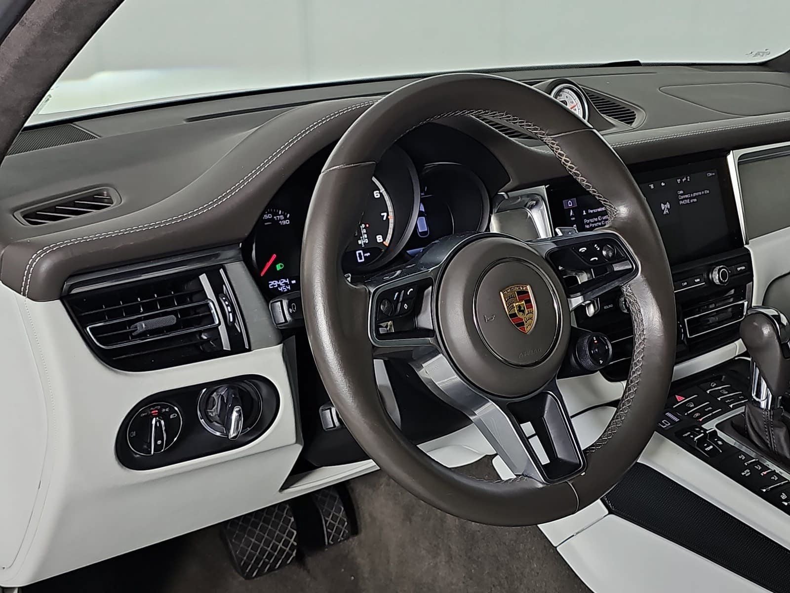 2021 Porsche Macan Turbo