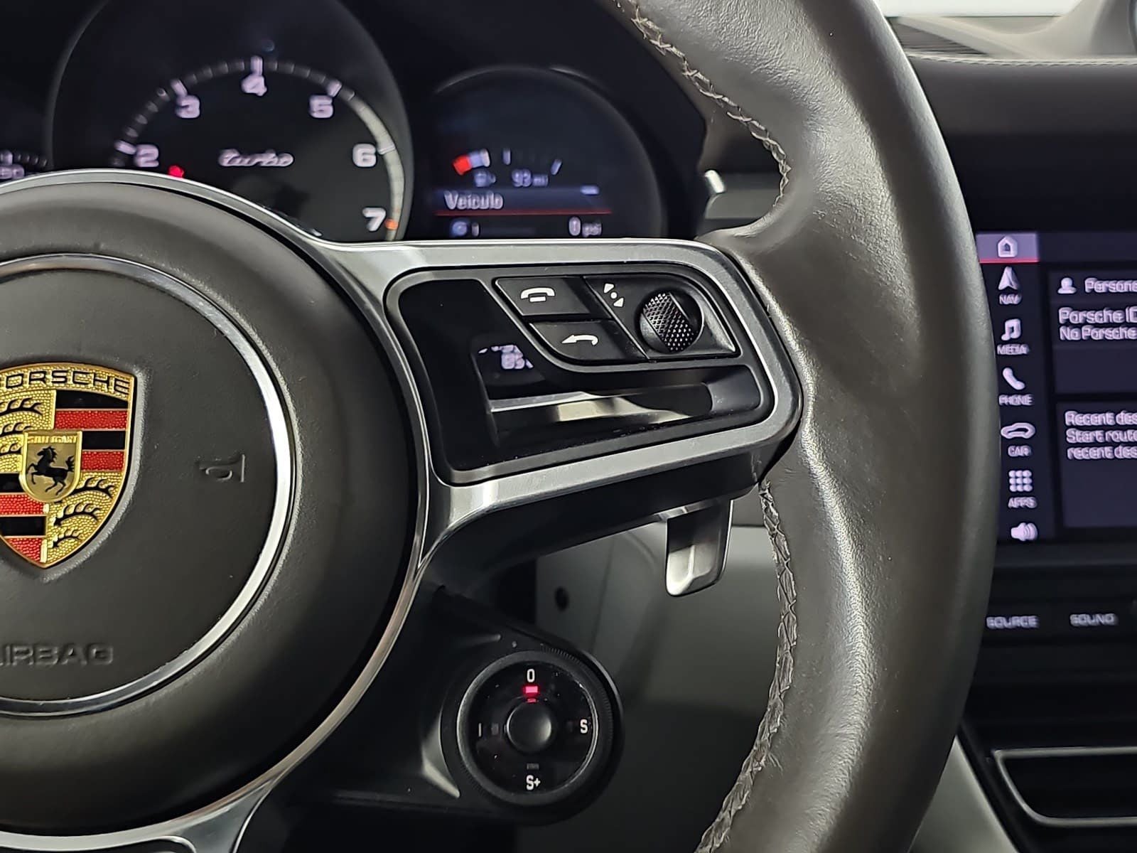 2021 Porsche Macan Turbo