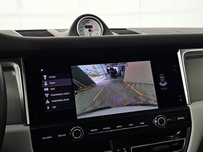 2021 Porsche Macan Turbo