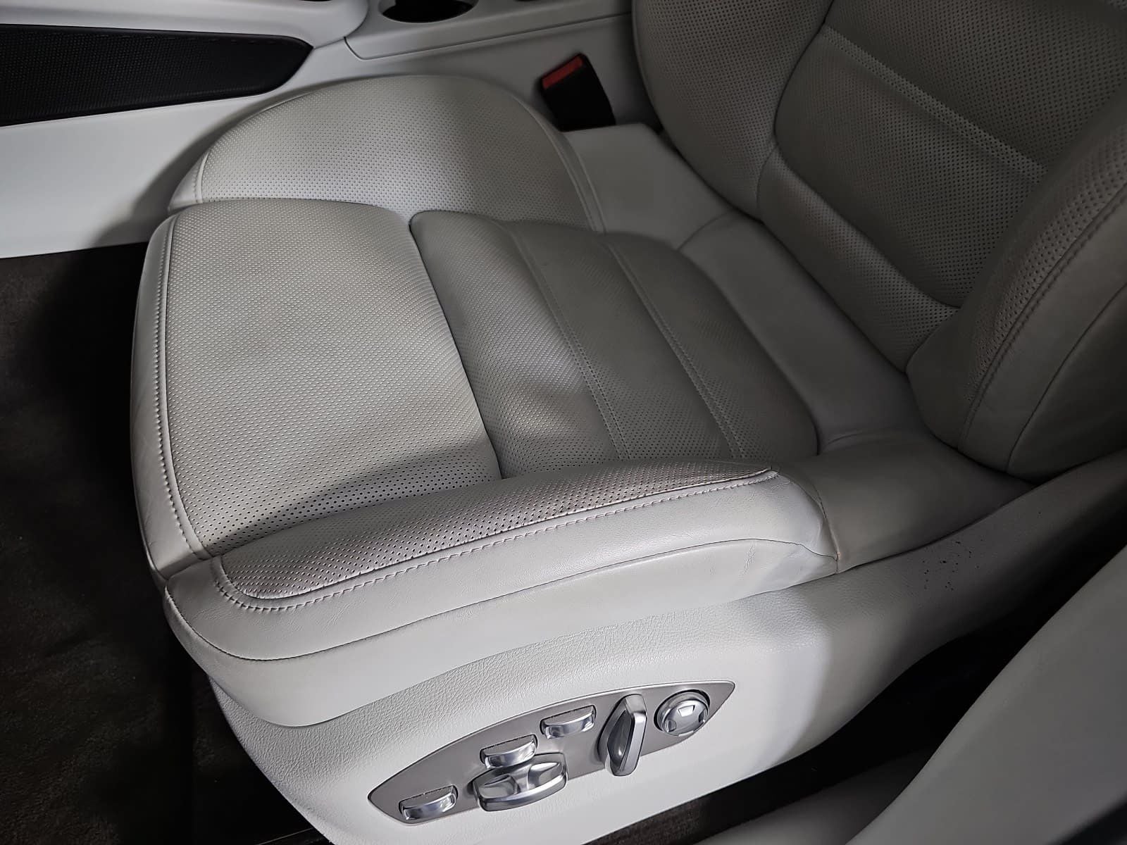 2021 Porsche Macan Turbo