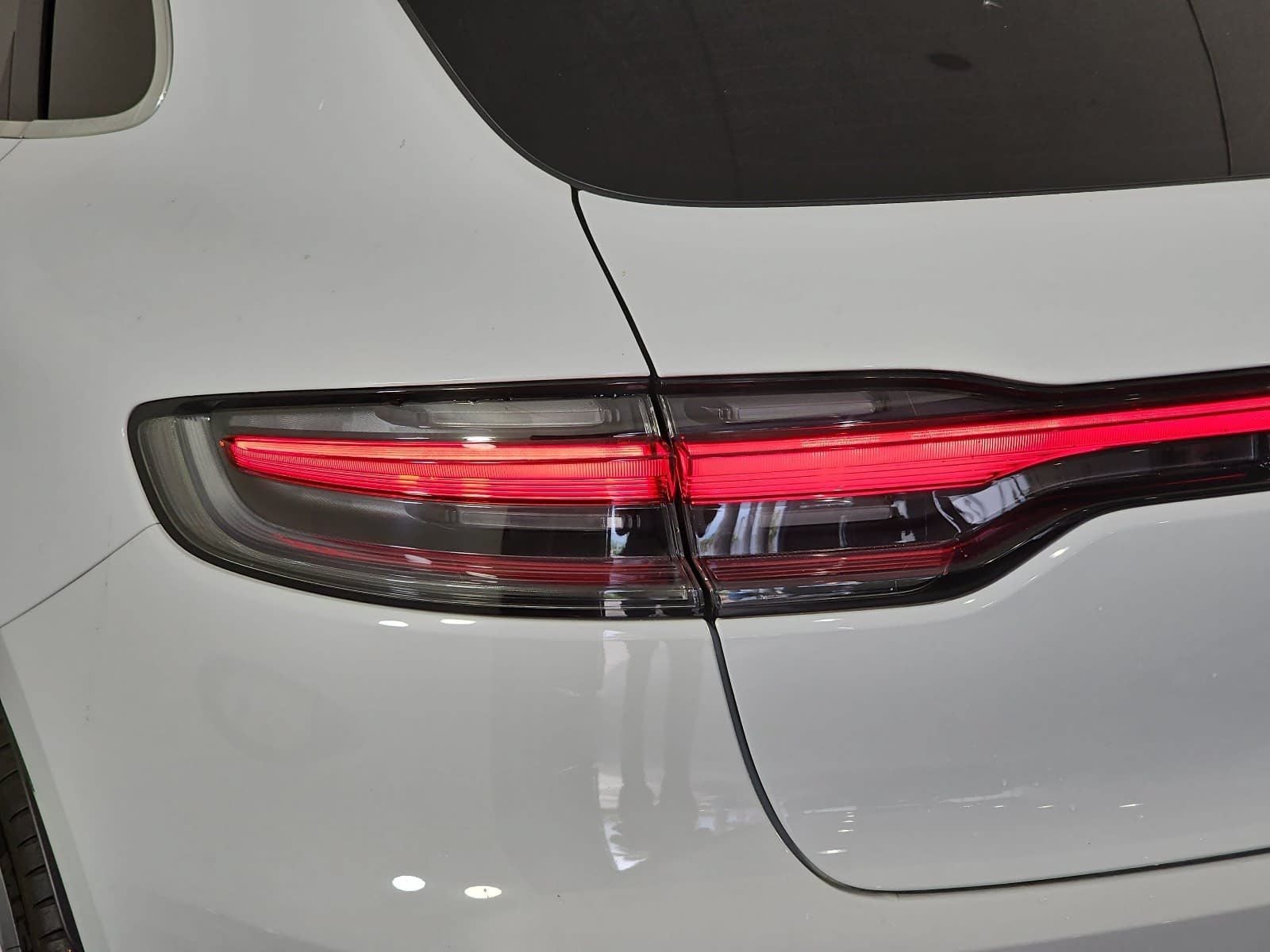2021 Porsche Macan Turbo