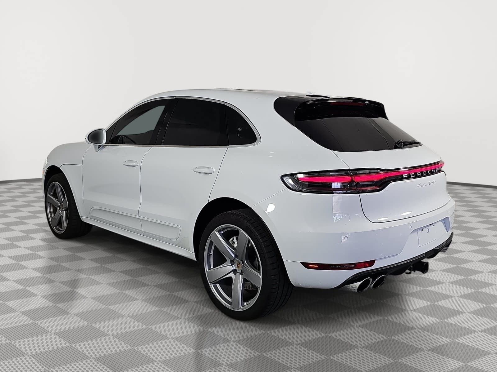 2021 Porsche Macan Turbo
