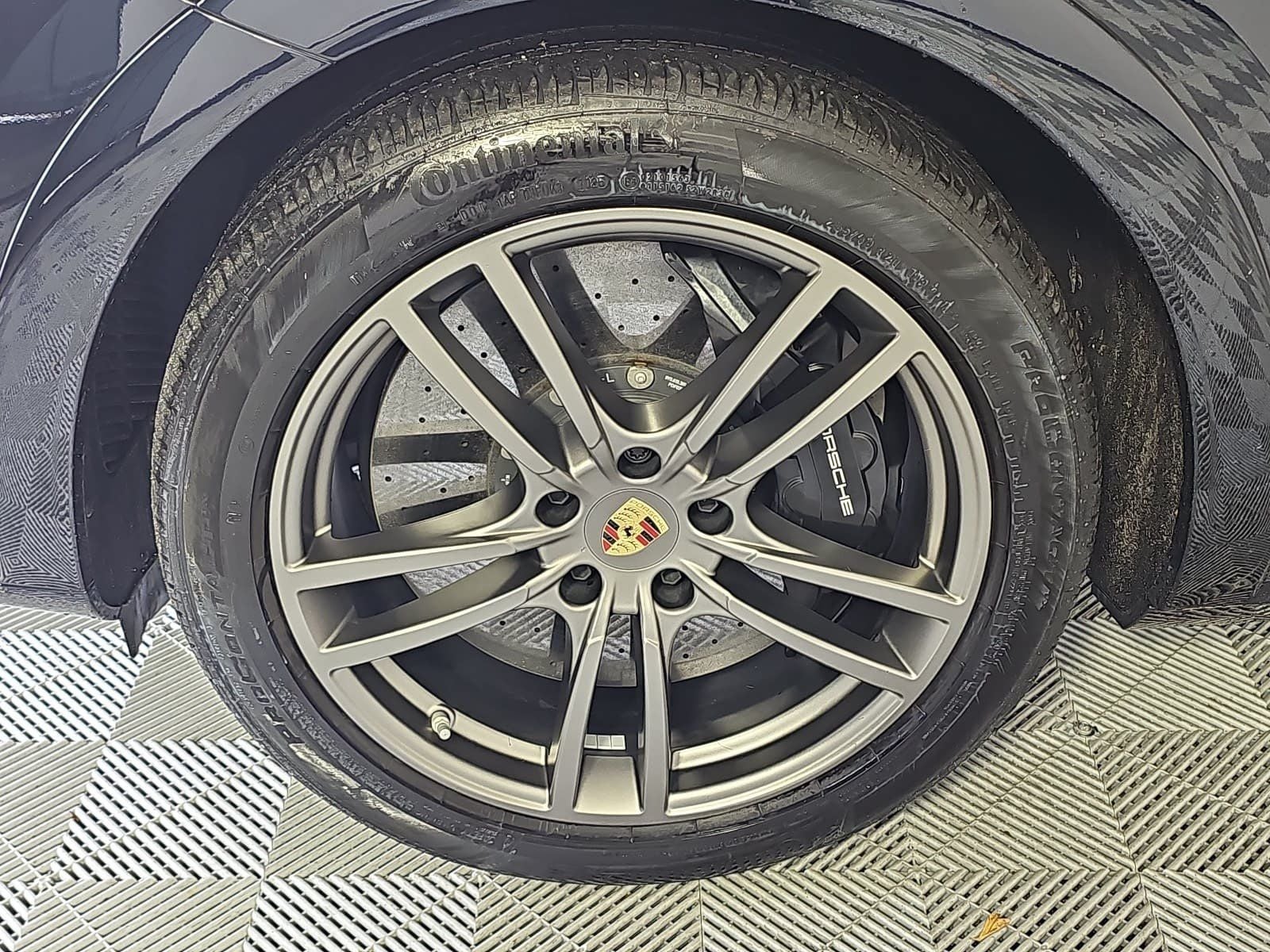2023 Porsche Cayenne Turbo
