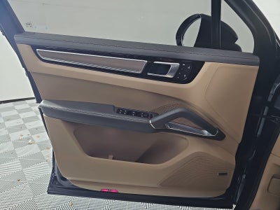 2023 Porsche Cayenne Turbo