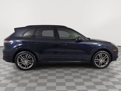 2023 Porsche Cayenne Turbo