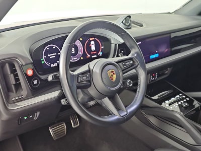 2024 Porsche Cayenne S