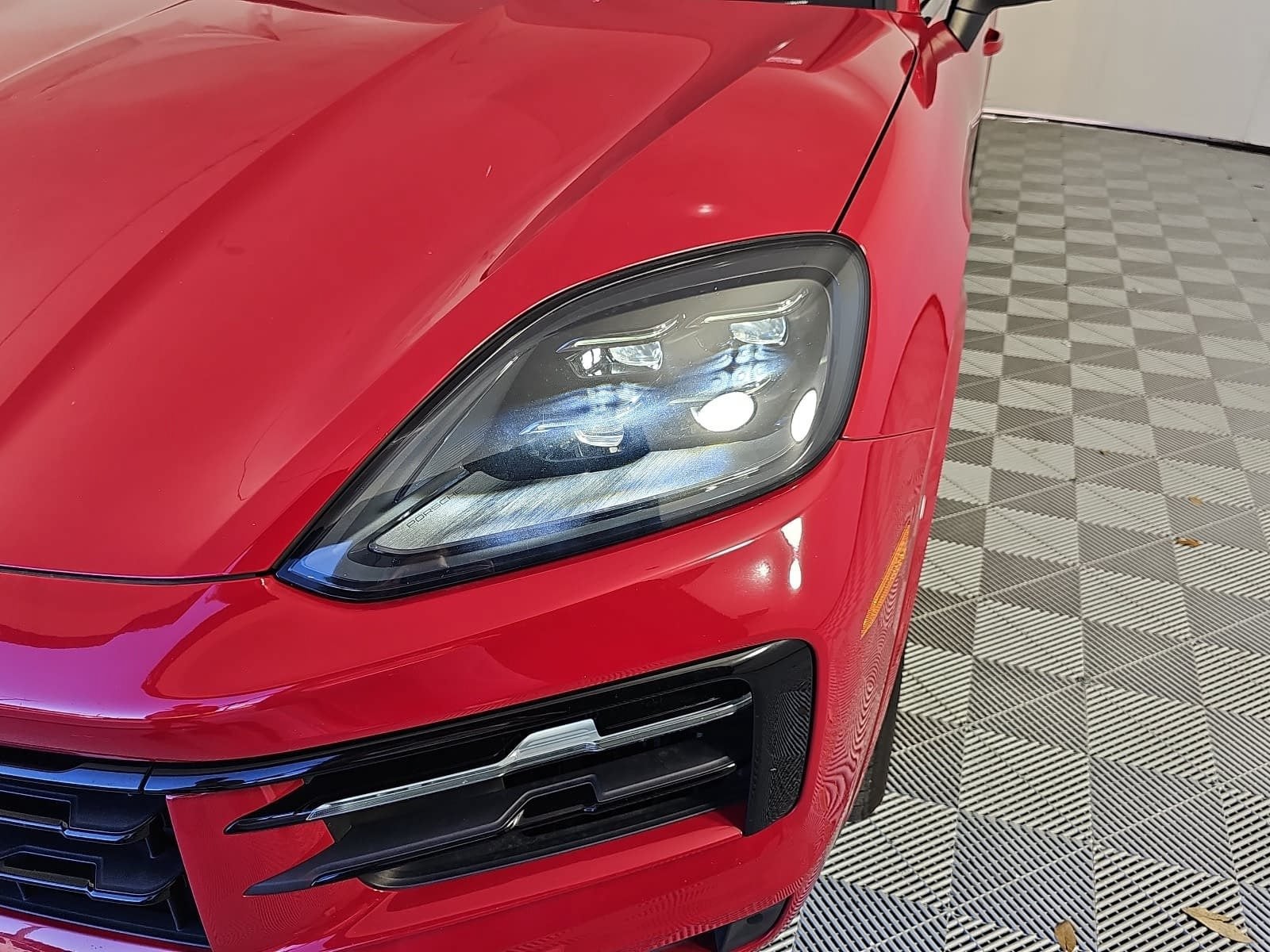 2024 Porsche Cayenne S
