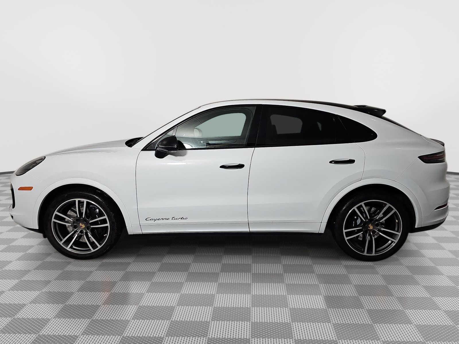 2023 Porsche Cayenne Coupe Turbo
