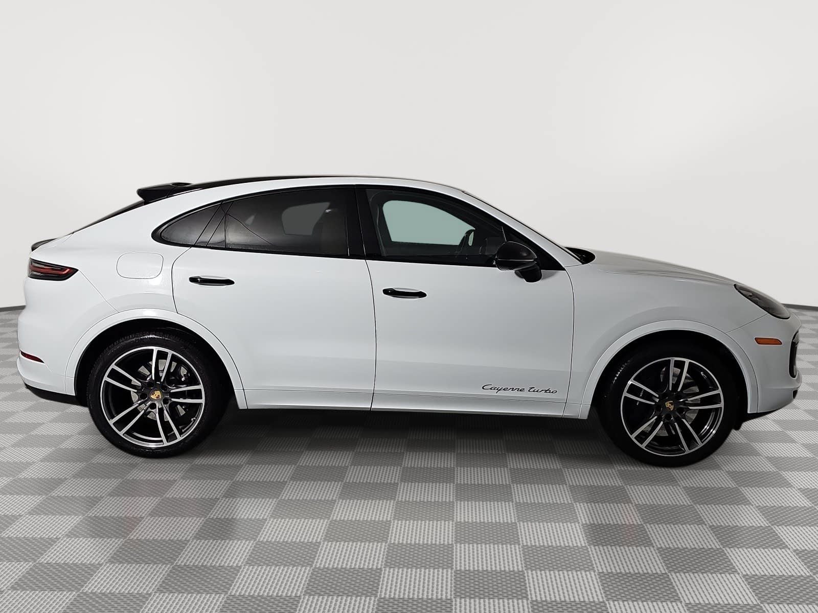 2023 Porsche Cayenne Coupe Turbo