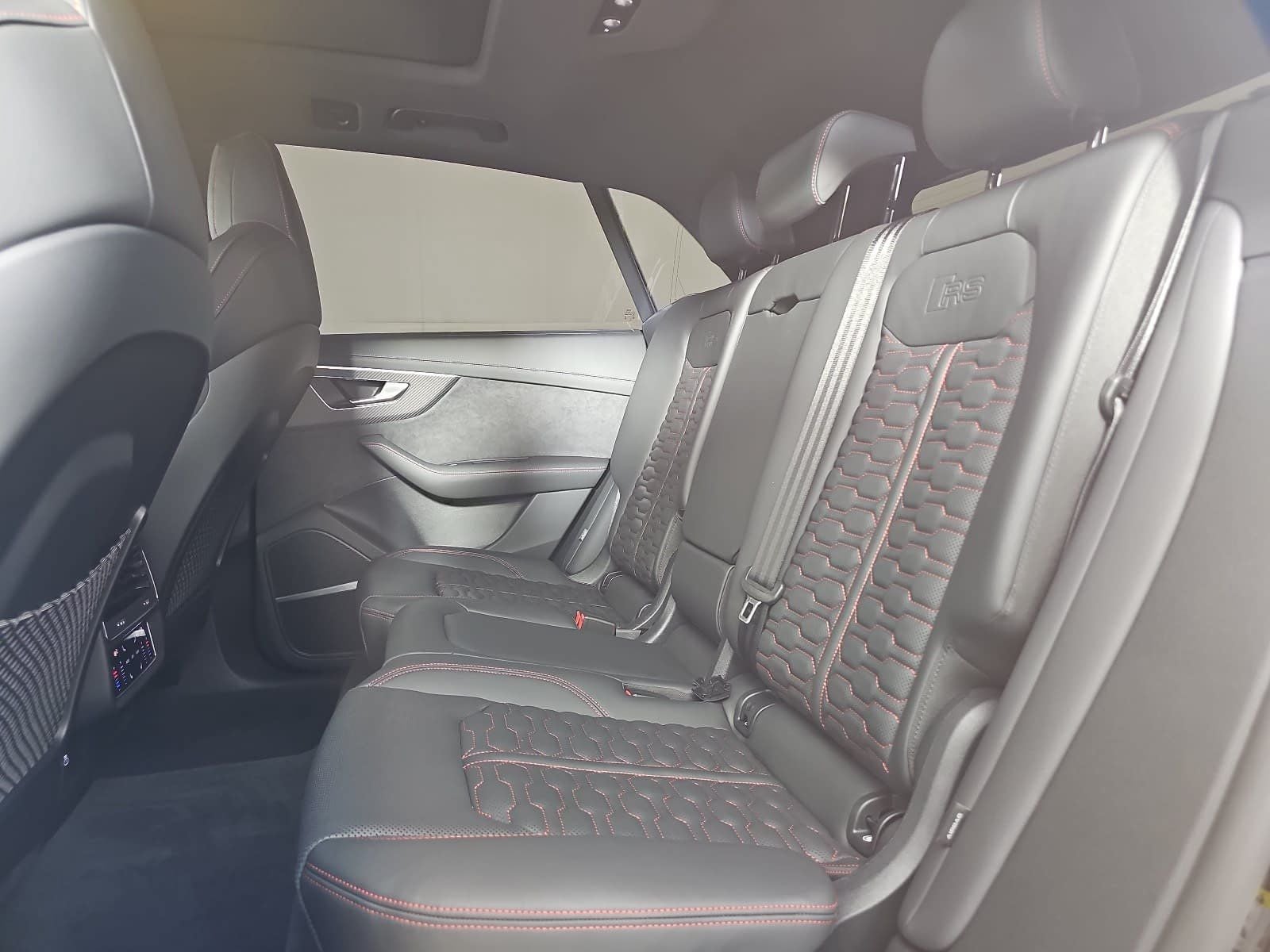 2025 Audi RS Q8 performance 4.0T quattro