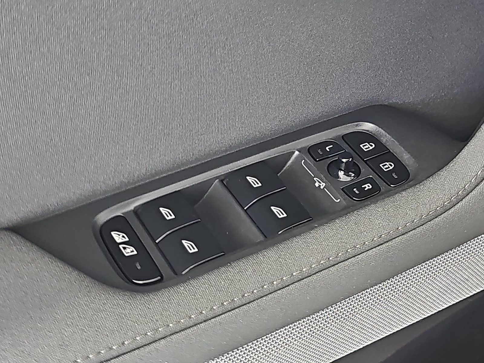 2024 Polestar 2 Long Range Dual Motor