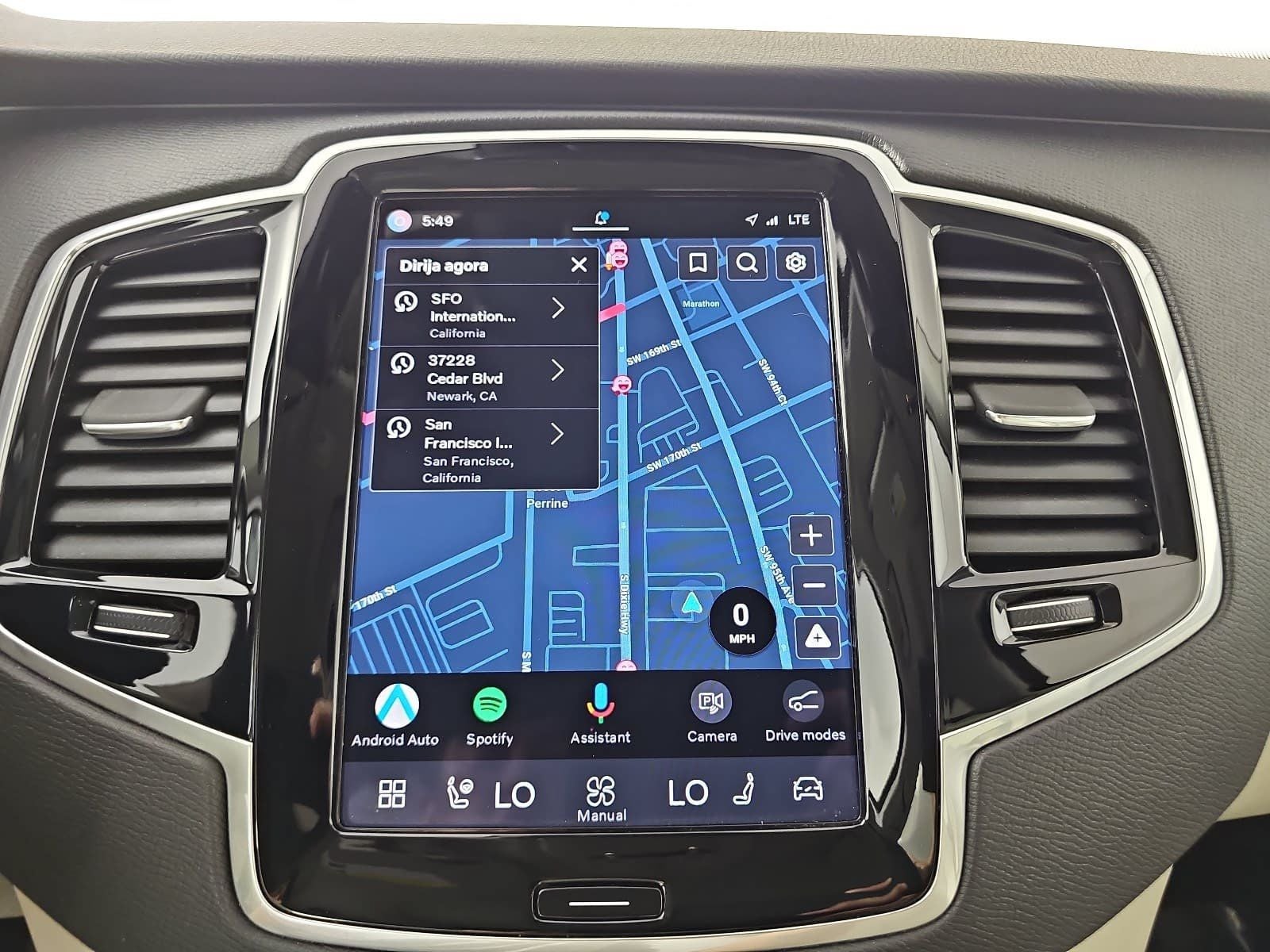 2024 Volvo XC90 B6 Plus Bright Theme 6-Seater