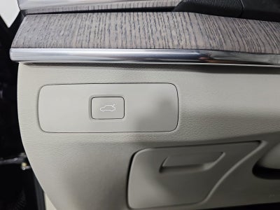 2024 Volvo XC90 B6 Plus Bright Theme 6-Seater