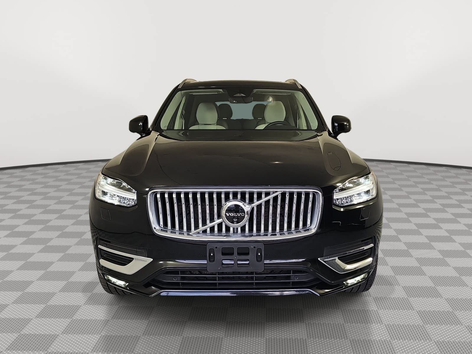 2024 Volvo XC90 B6 Plus Bright Theme 6-Seater