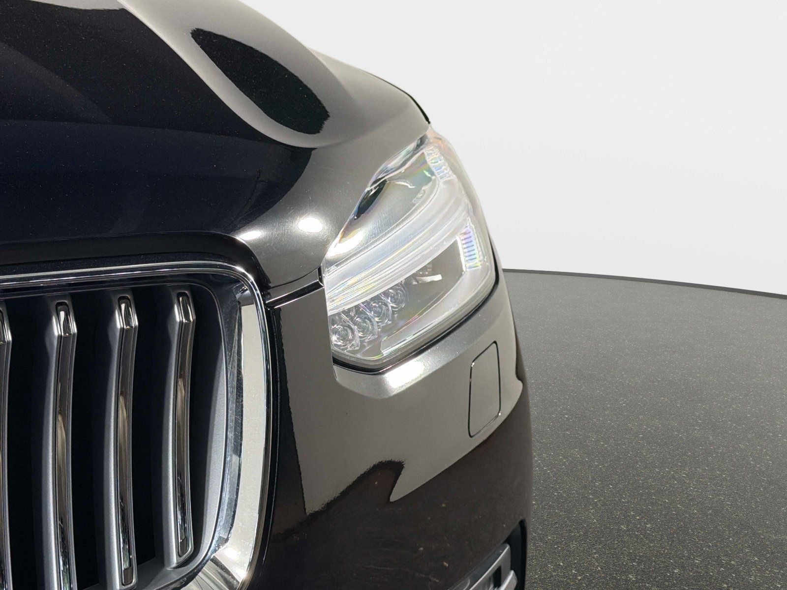 2025 Volvo XC90 B6 Plus 7-Seater