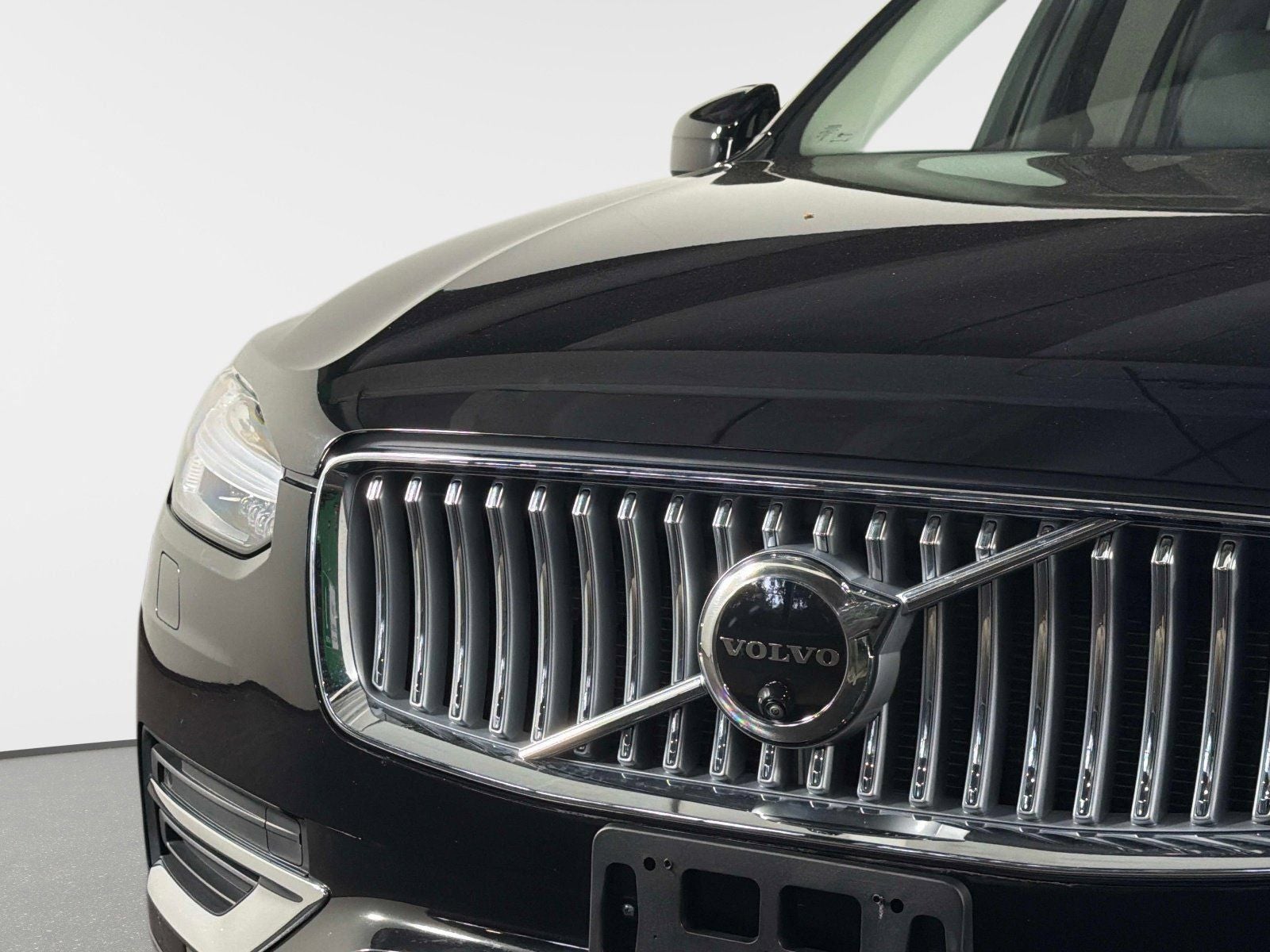 2025 Volvo XC90 B6 Plus 7-Seater