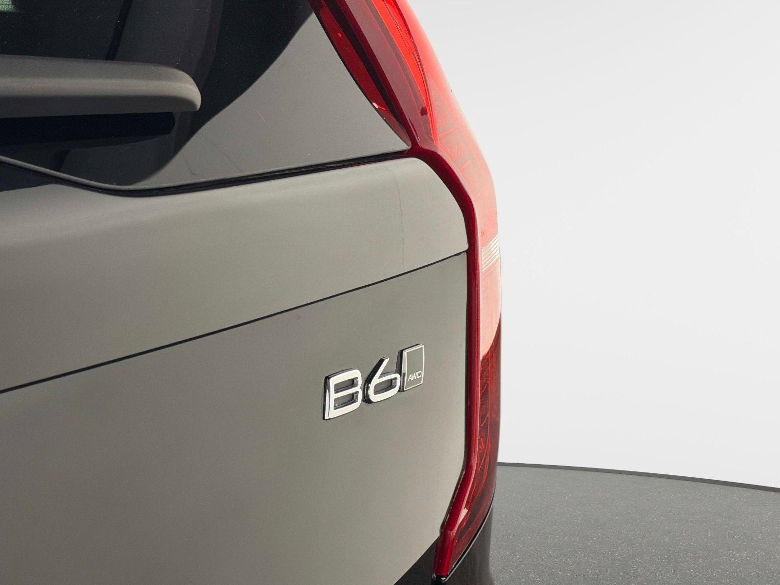 2025 Volvo XC90 B6 Plus 7-Seater