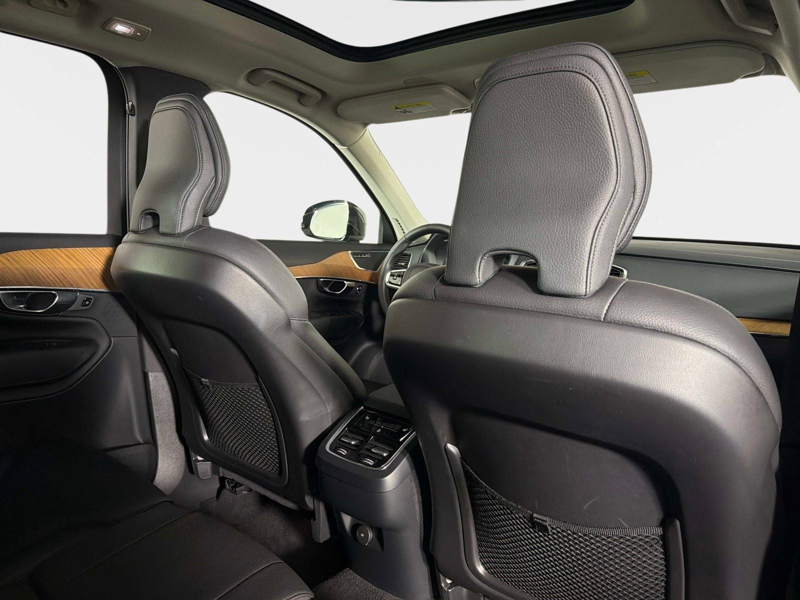 2025 Volvo XC90 B6 Plus 7-Seater