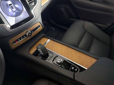 2025 Volvo XC90 B6 Plus 7-Seater