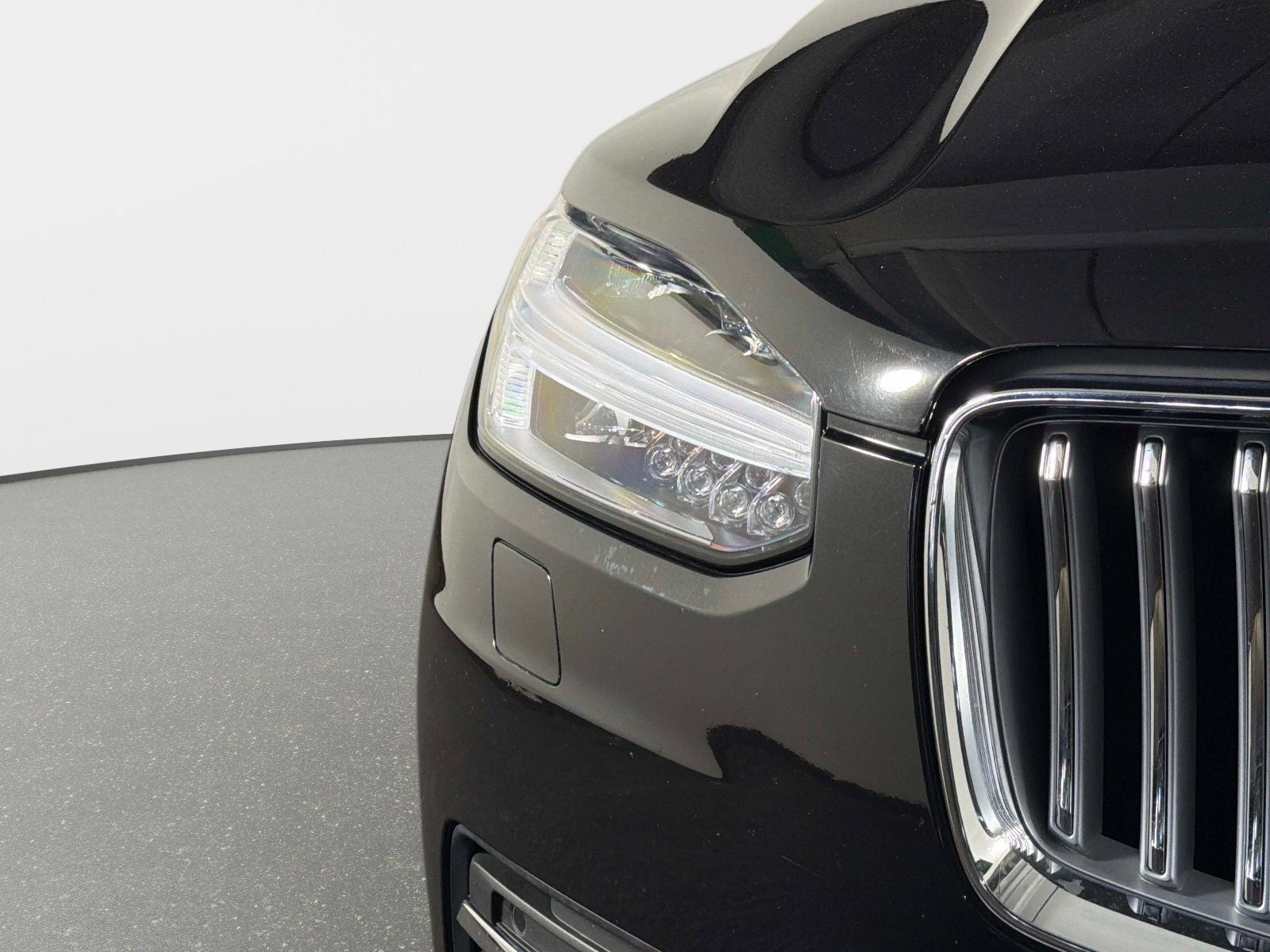 2025 Volvo XC90 B6 Plus 7-Seater