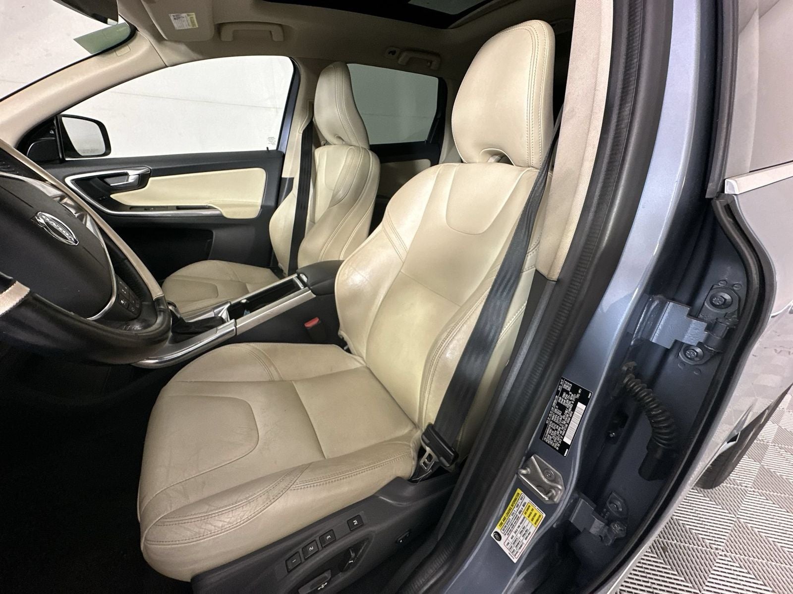 2017 Volvo XC60 T6 Dynamic
