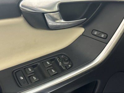 2017 Volvo XC60 T6 Dynamic