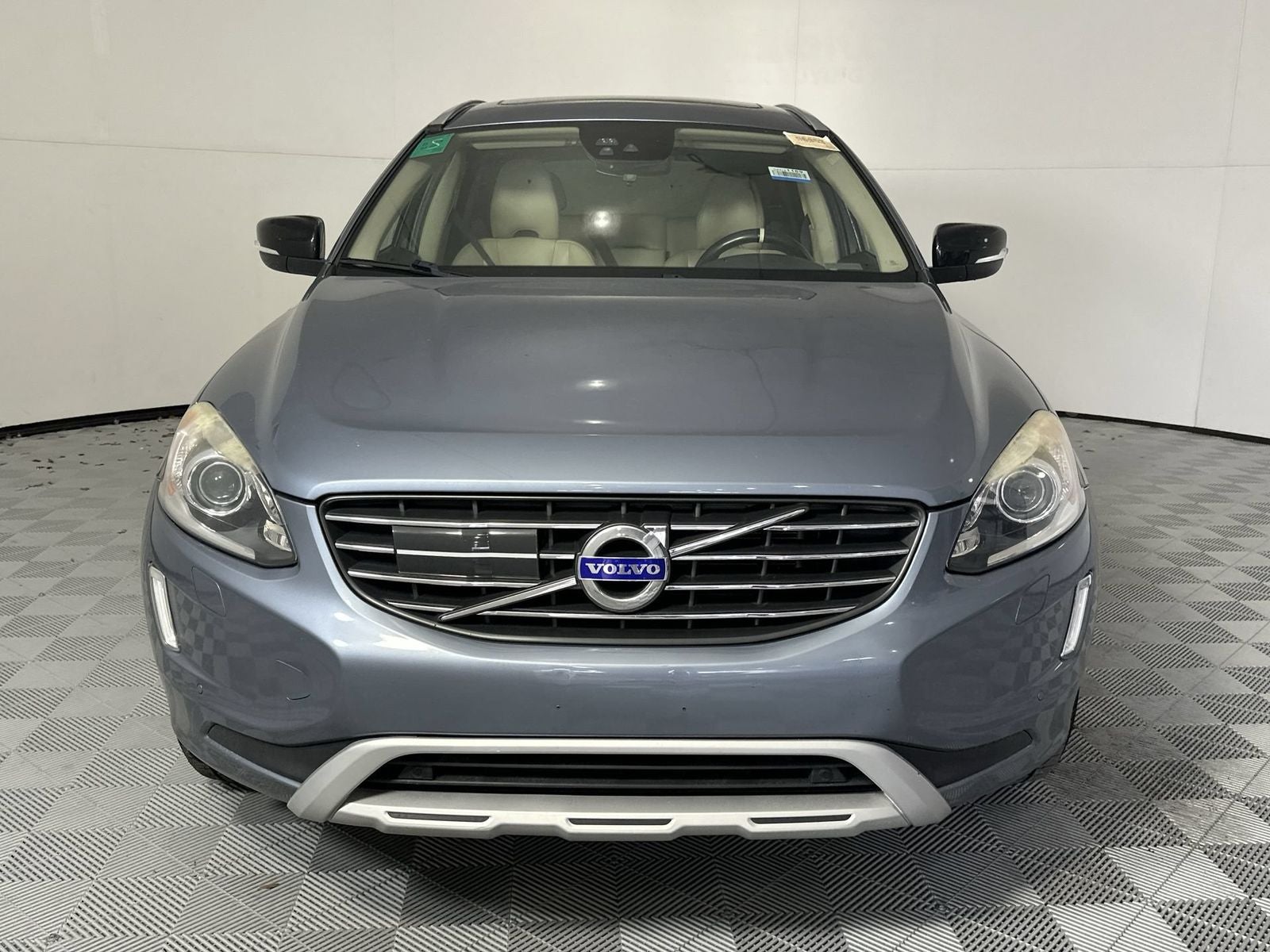 2017 Volvo XC60 T6 Dynamic