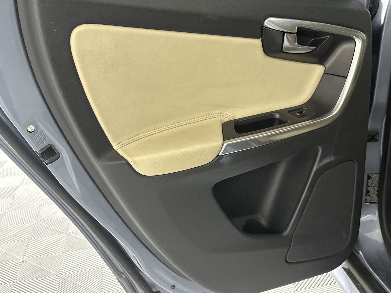 2017 Volvo XC60 T6 Dynamic