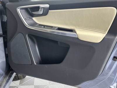 2017 Volvo XC60 T6 Dynamic
