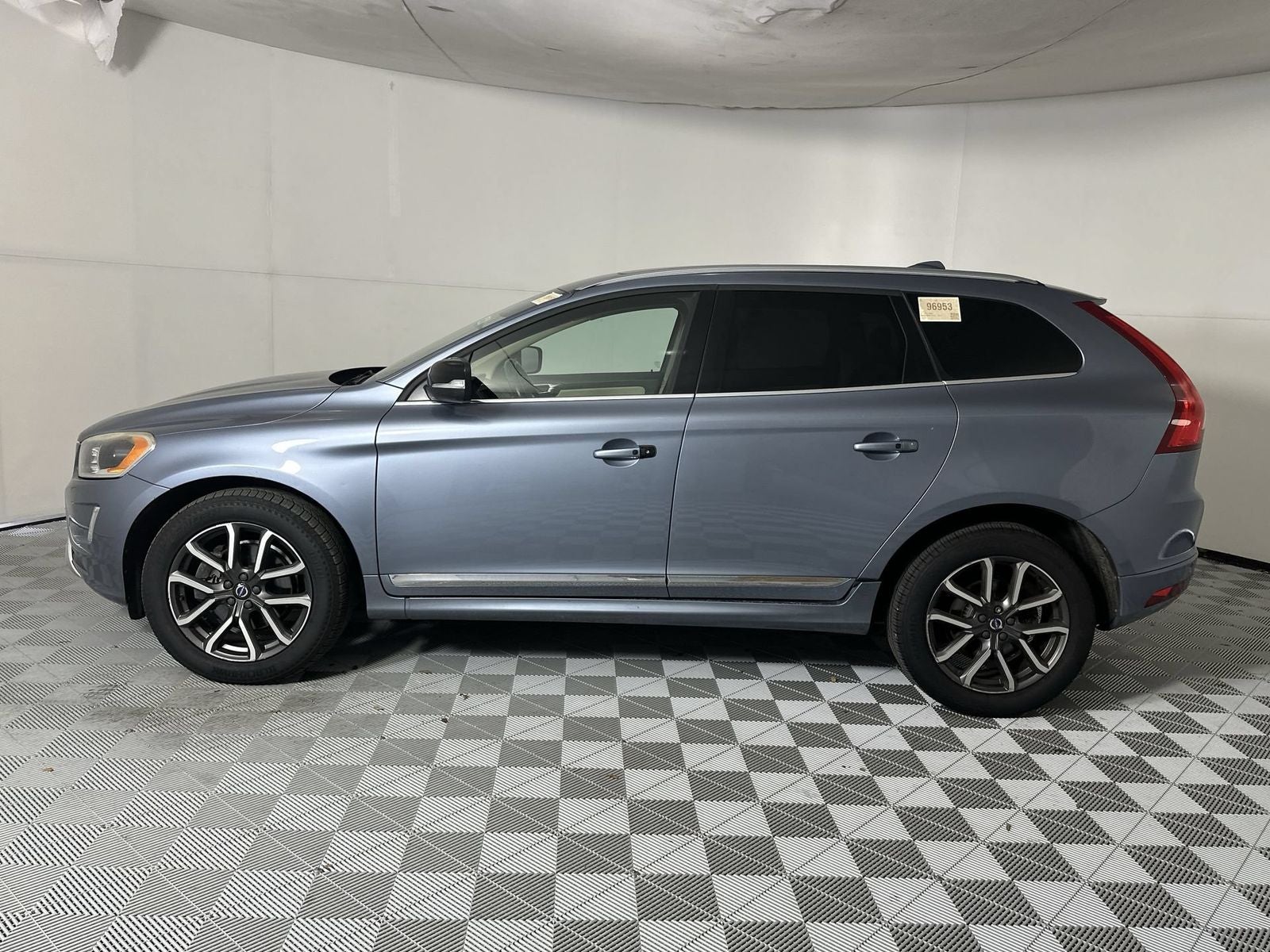 2017 Volvo XC60 T6 Dynamic