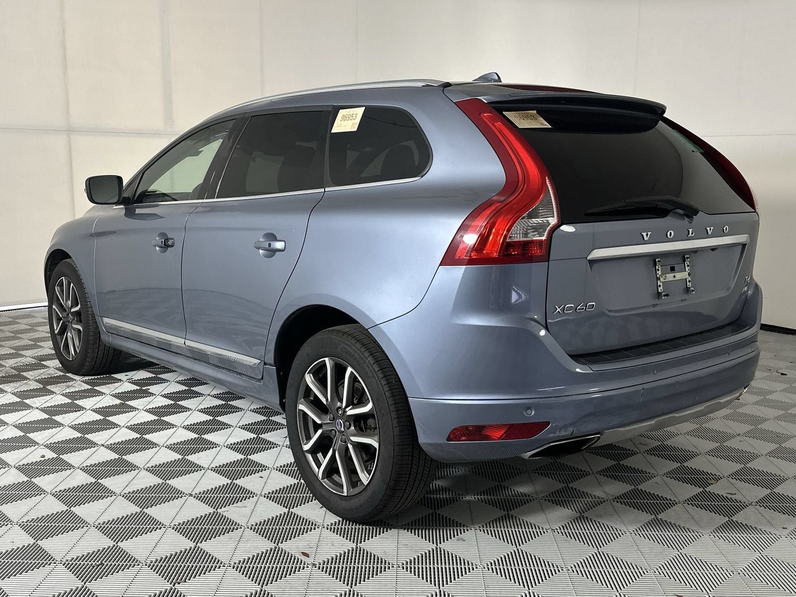 2017 Volvo XC60 T6 Dynamic