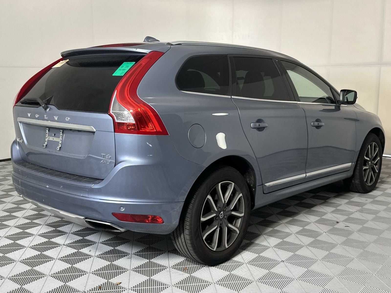 2017 Volvo XC60 T6 Dynamic