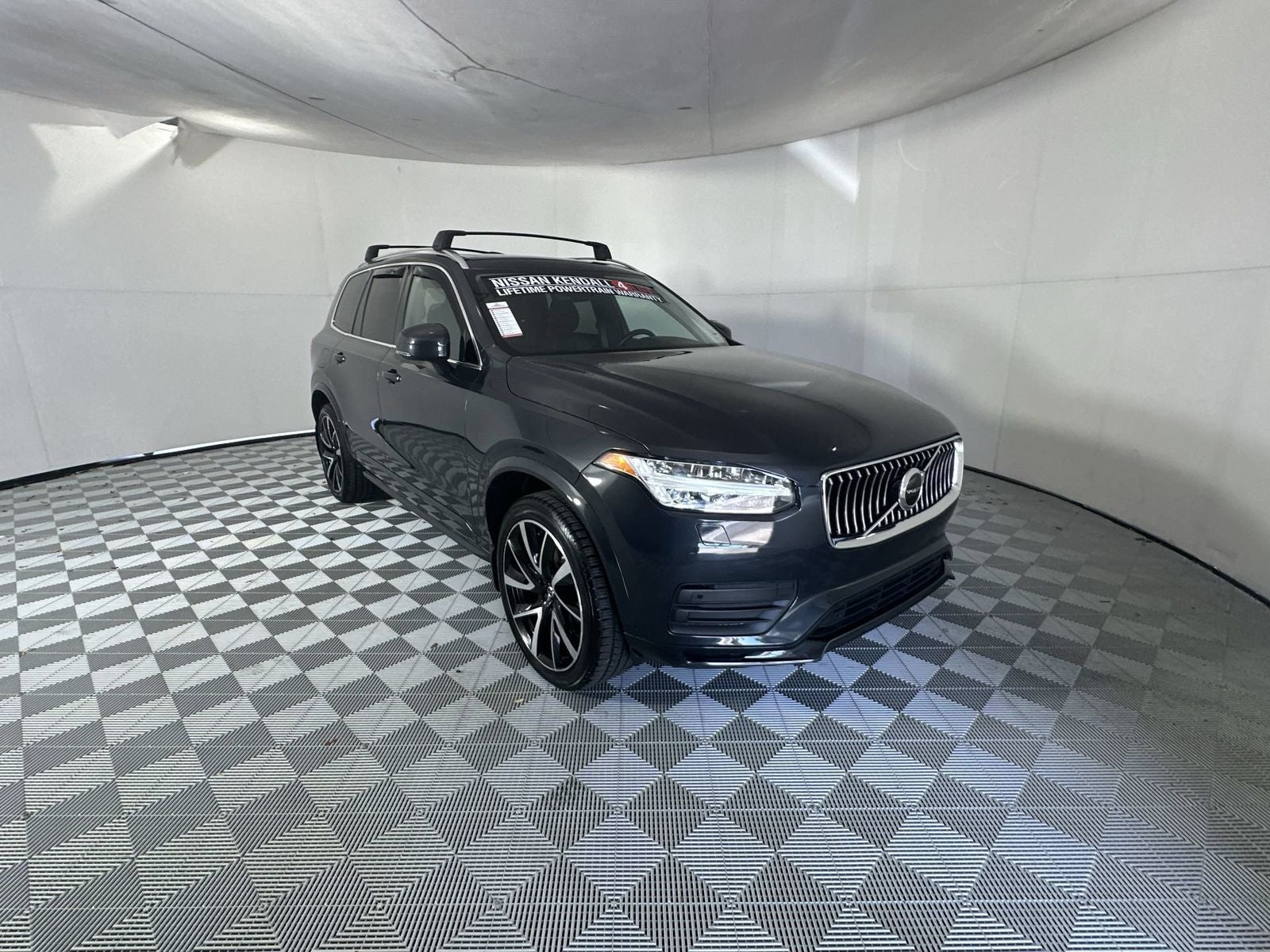 2021 Volvo XC90 T6 Momentum
