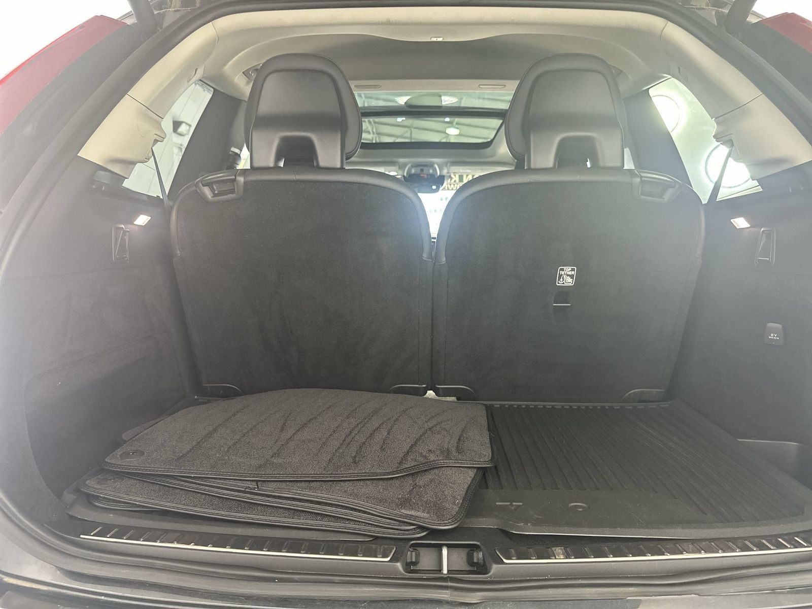 2021 Volvo XC90 T6 Momentum