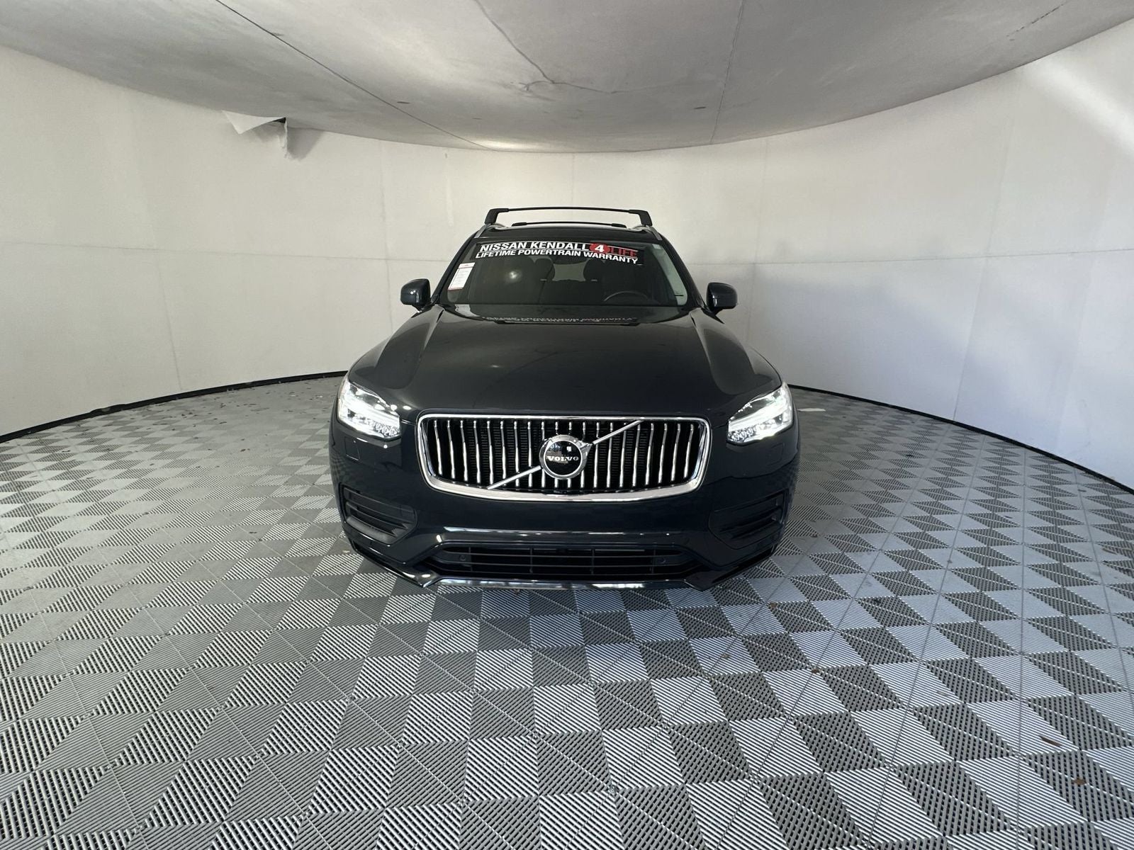 2021 Volvo XC90 T6 Momentum