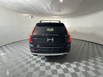 2021 Volvo XC90 T6 Momentum