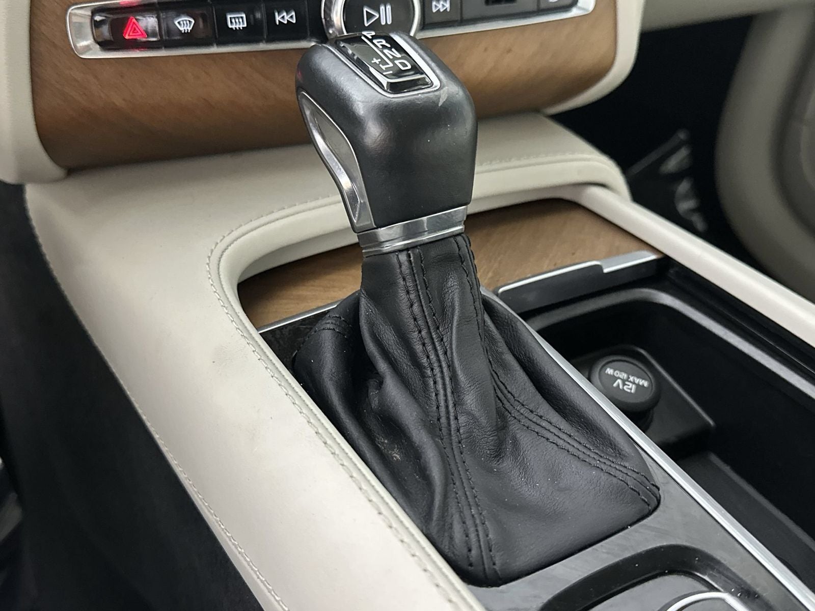 2019 Volvo XC90 T6 Inscription