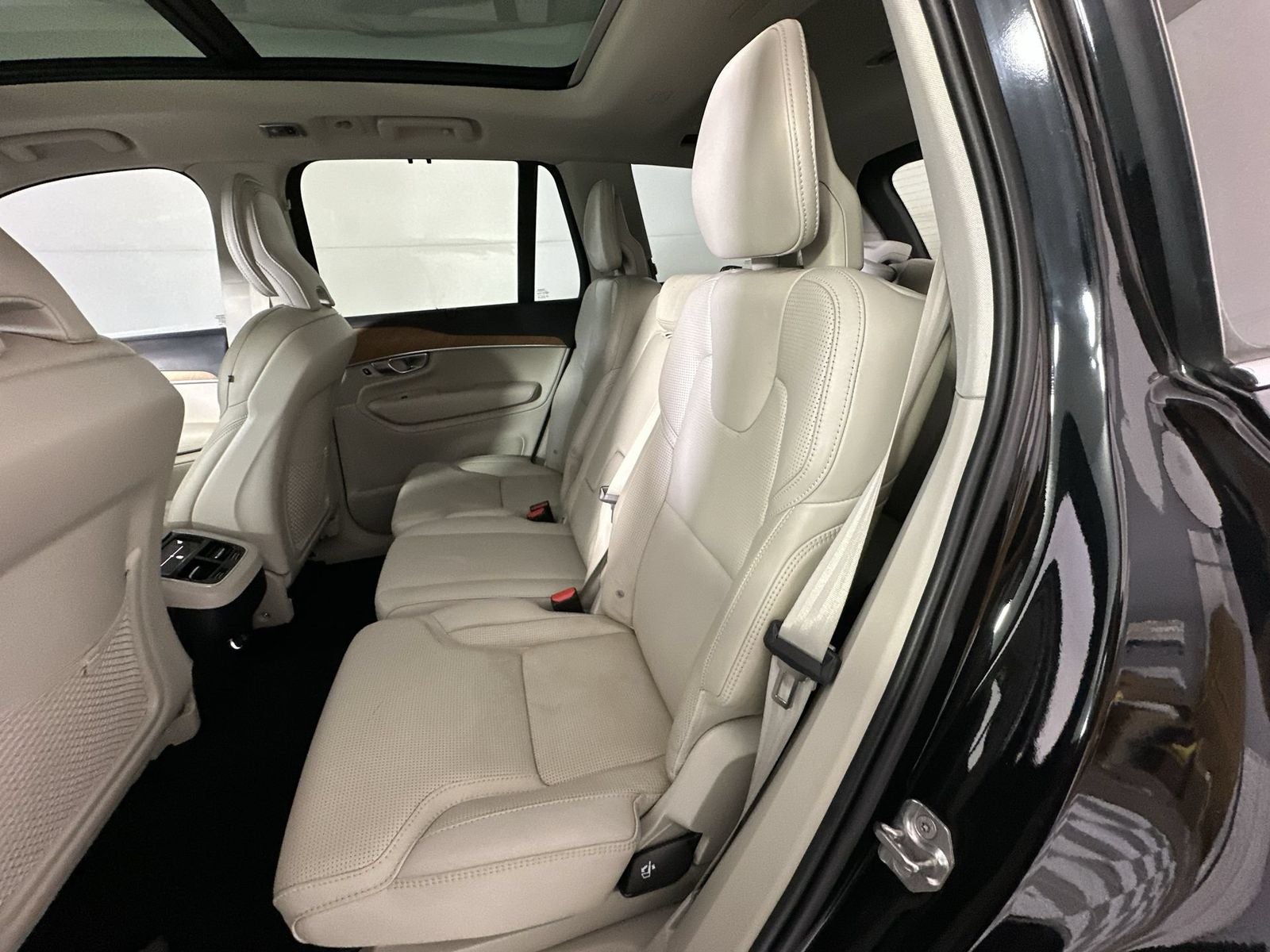 2019 Volvo XC90 T6 Inscription
