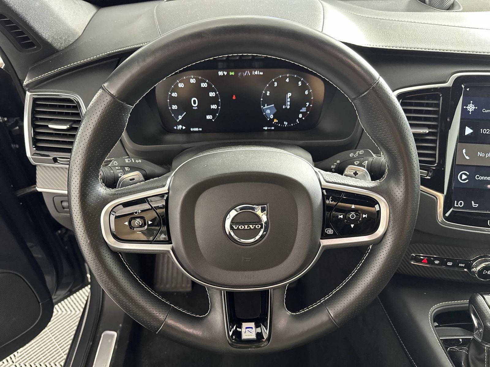 2019 Volvo XC90 T6 R-Design