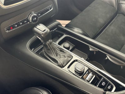 2019 Volvo XC90 T6 R-Design
